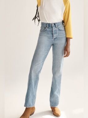 Denim Forum The Joni High Rise Loose. Size 25. Length 26 inches great condition!